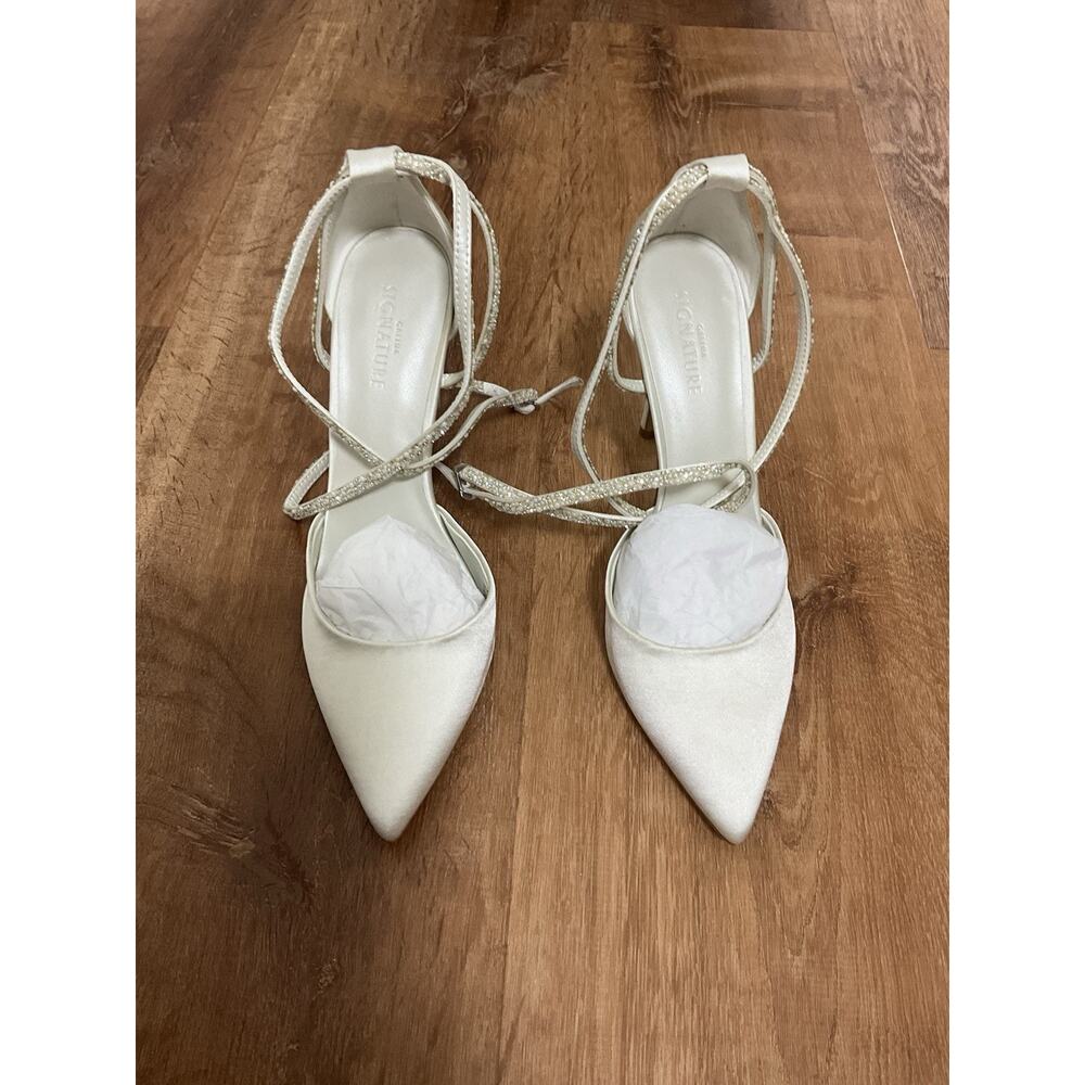 Pearl and Crystal Ankle-Wrap Satin Pumps |Size 8.5M | Size 9M I Color Ivory